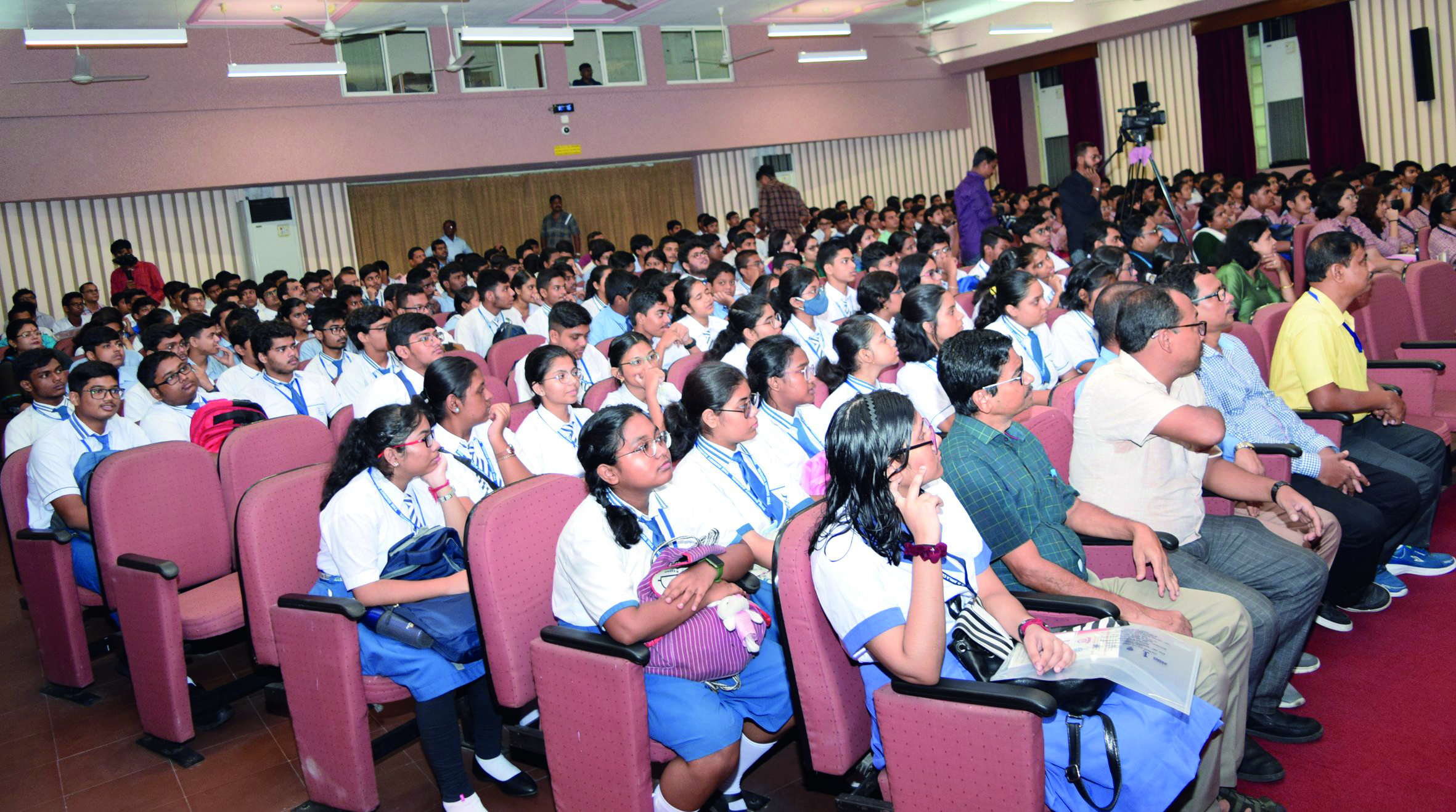 Student scientist connect programme held at CGCRI
