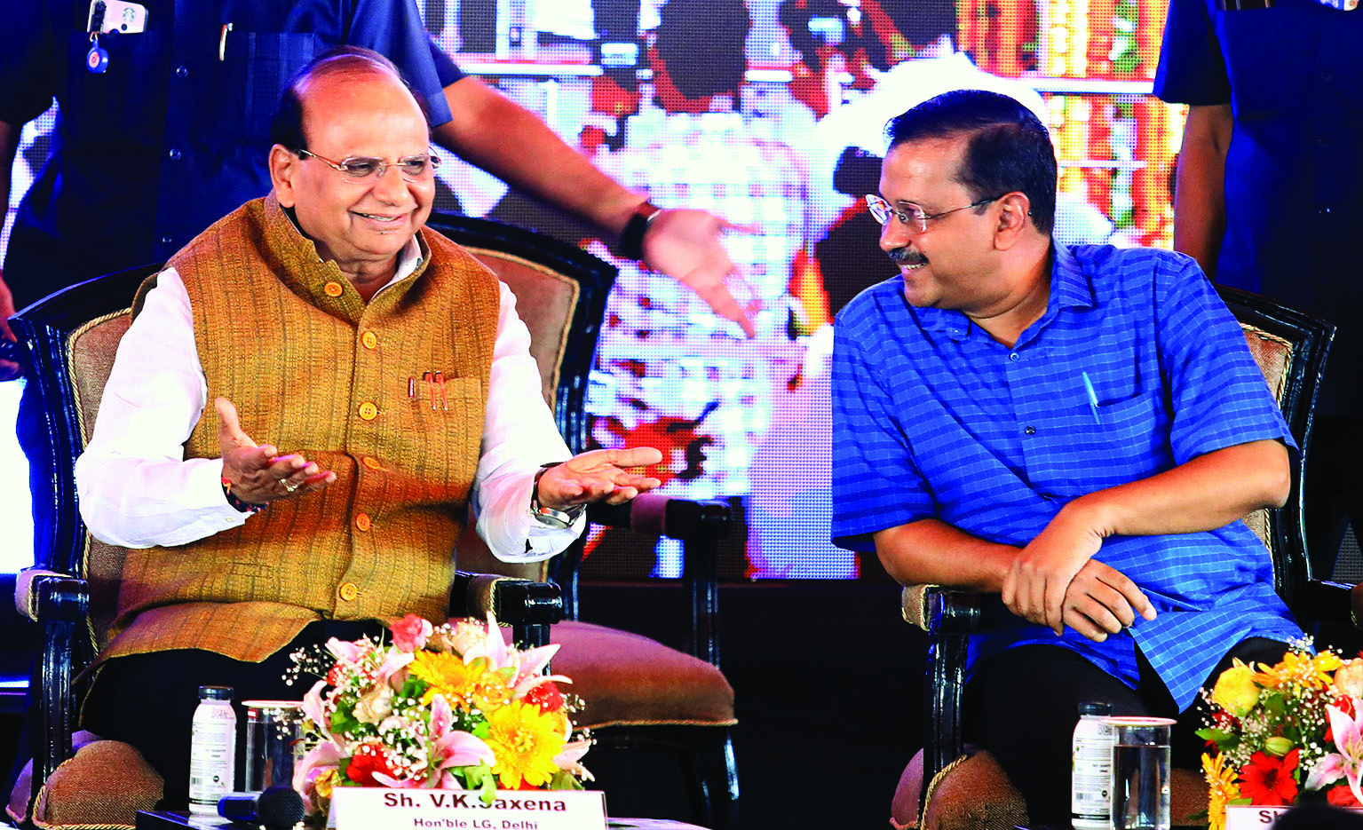 L-G, CM and Gahlot flag off 400 e-buses