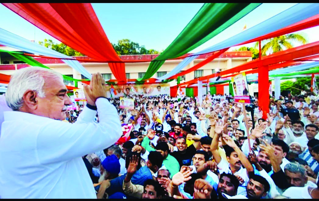 Haryana: Hooda attends ‘Jan Milan Samaroh’ Haryana: Hooda attends ‘Jan Milan Samaroh’