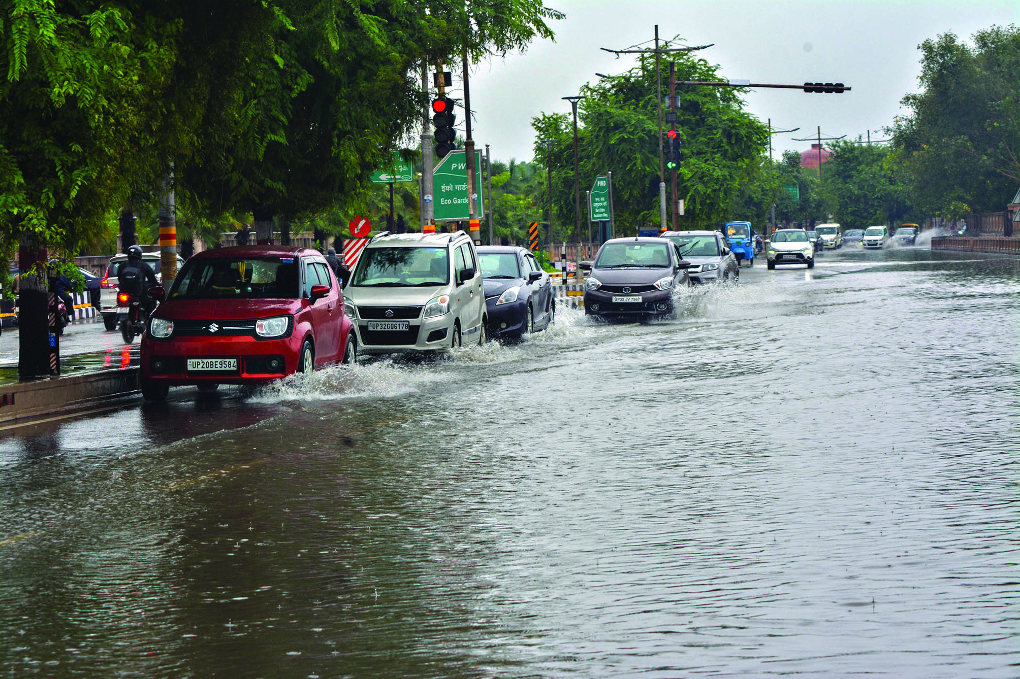 19 killed in 24 hrs as rains lash UP, schools shut in some dists 19 killed in 24 hrs as rains lash UP, schools shut in some dists