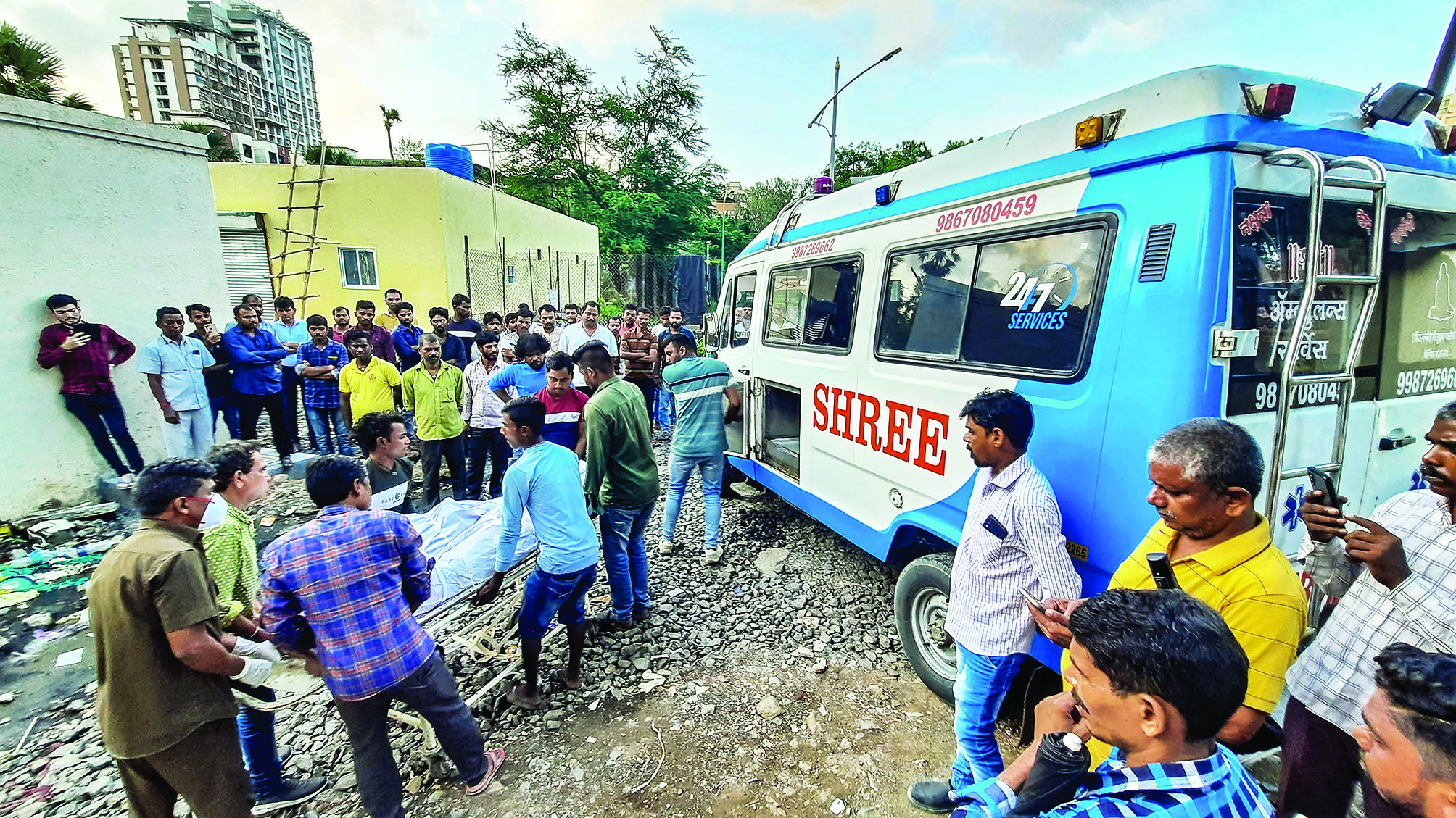 Toll rises to 7, Bihar CM announces Rs 2L ex-gratia to 4 victims Toll rises to 7, Bihar CM announces Rs 2L ex-gratia to 4 victims