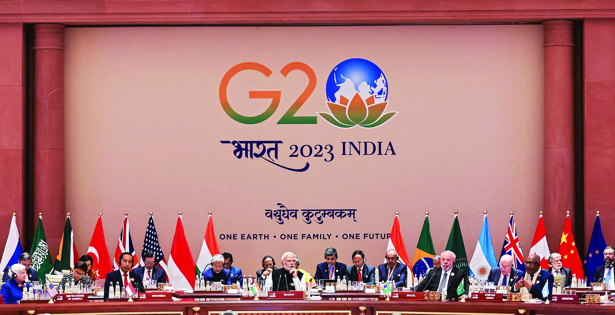 G20 leaders call for achieving universal health coverage