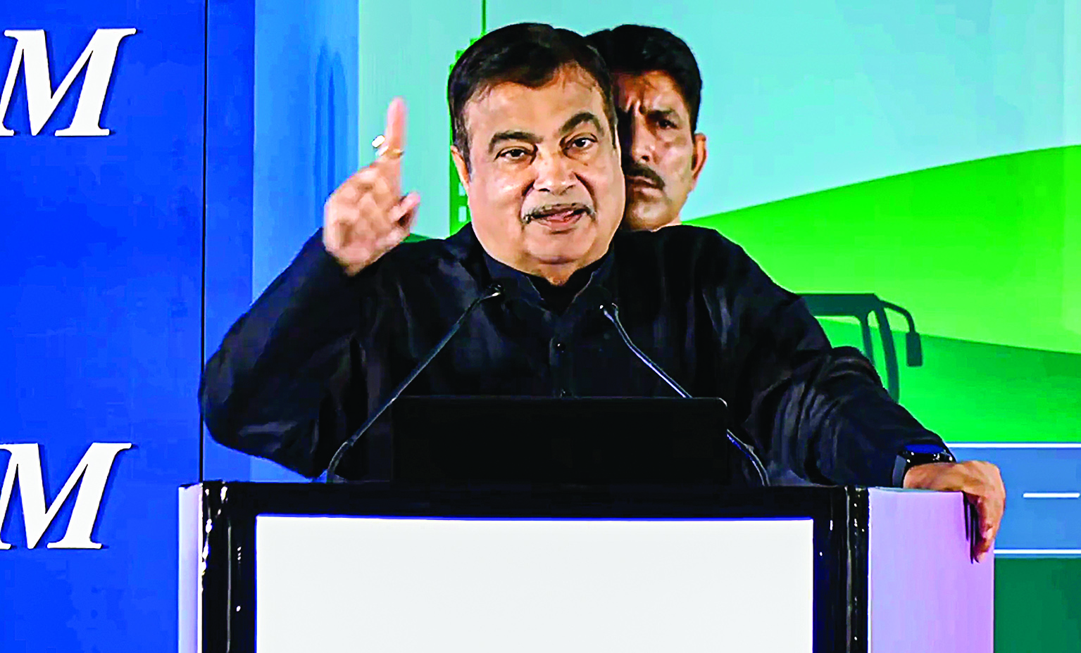 Govt working on developing electric highways, says Gadkari
