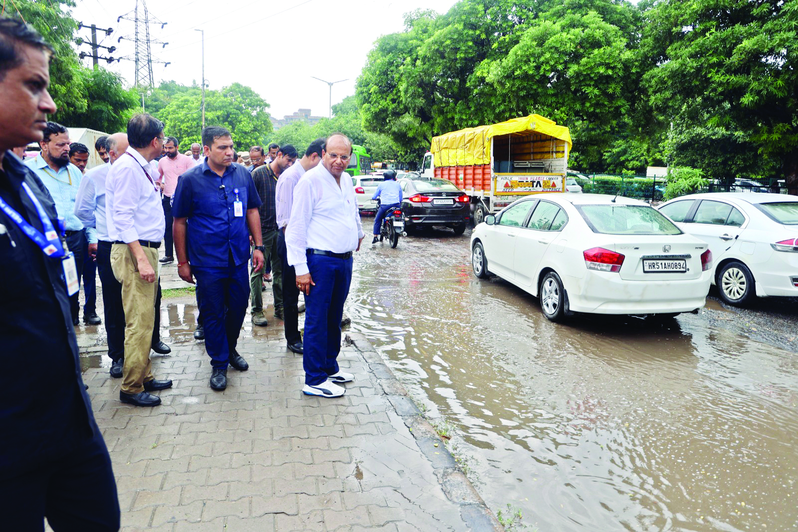 L-G Saxena takes stock of Dwarka public works L-G Saxena takes stock of Dwarka public works