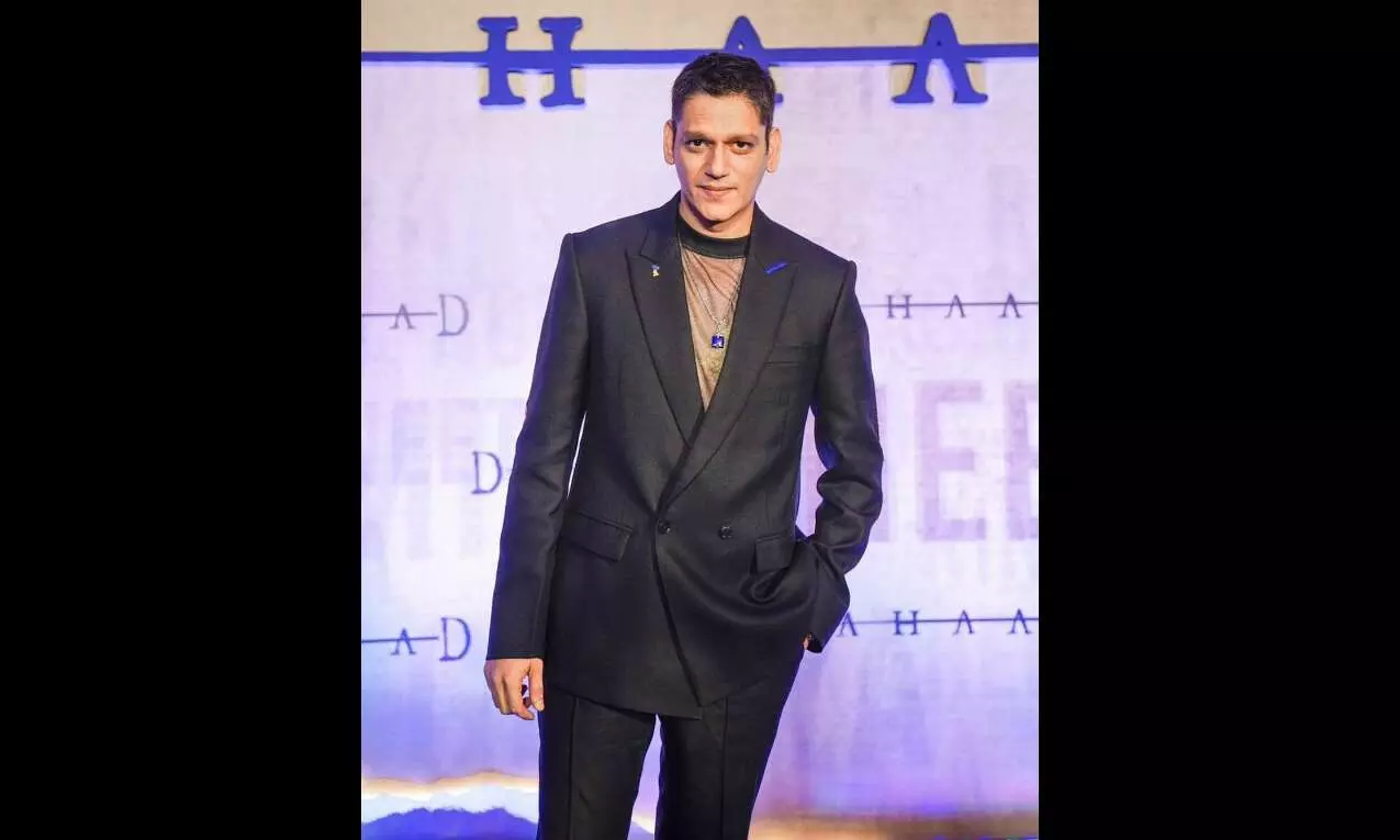 Vijay Varma calls Kareena Kapoor Khan a fab actor Vijay Varma calls Kareena Kapoor Khan a fab actor