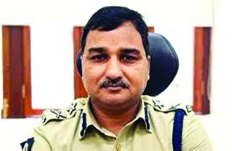 Ahead of Durga Puja & cricket World Cup CP directs cops to be more vigilant Ahead of Durga Puja & cricket World Cup CP directs cops to be more vigilant