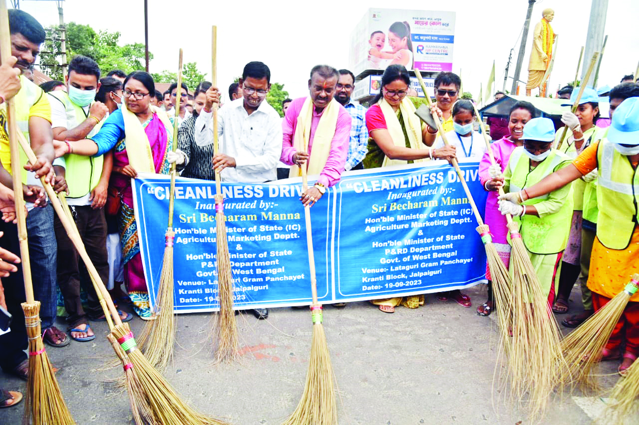 Agri Marketing Minister launches several projects during North Bengal visit Agri Marketing Minister launches several projects during North Bengal visit