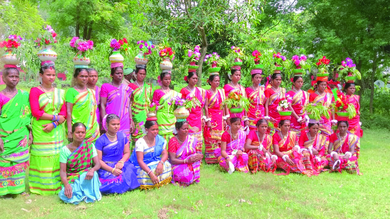 Bengal’s Kiriteshwari bags ‘Best Tourism Village of India’ Award Bengal’s Kiriteshwari bags ‘Best Tourism Village of India’ Award