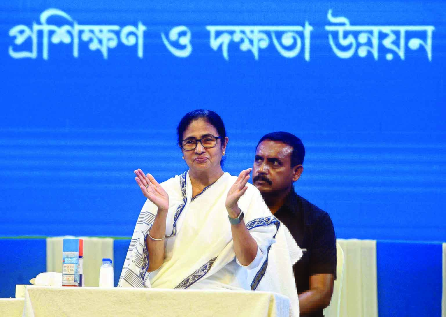 State asks officials, DMs to ensure speedy redressal of complaints State asks officials, DMs to ensure speedy redressal of complaints