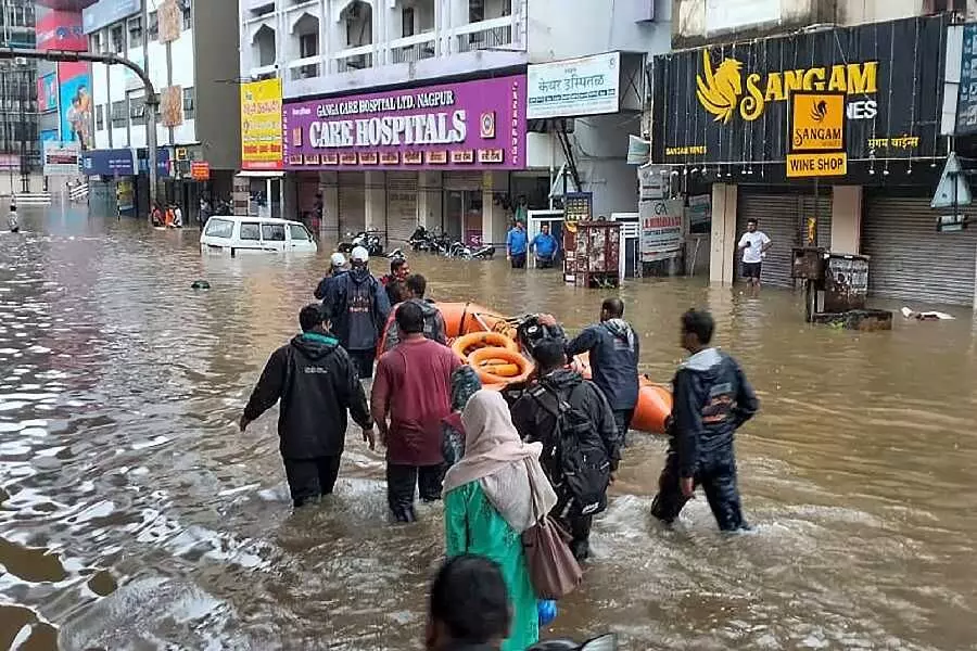 As heavy rains flood several areas in Nagpur, 180 gets rescued