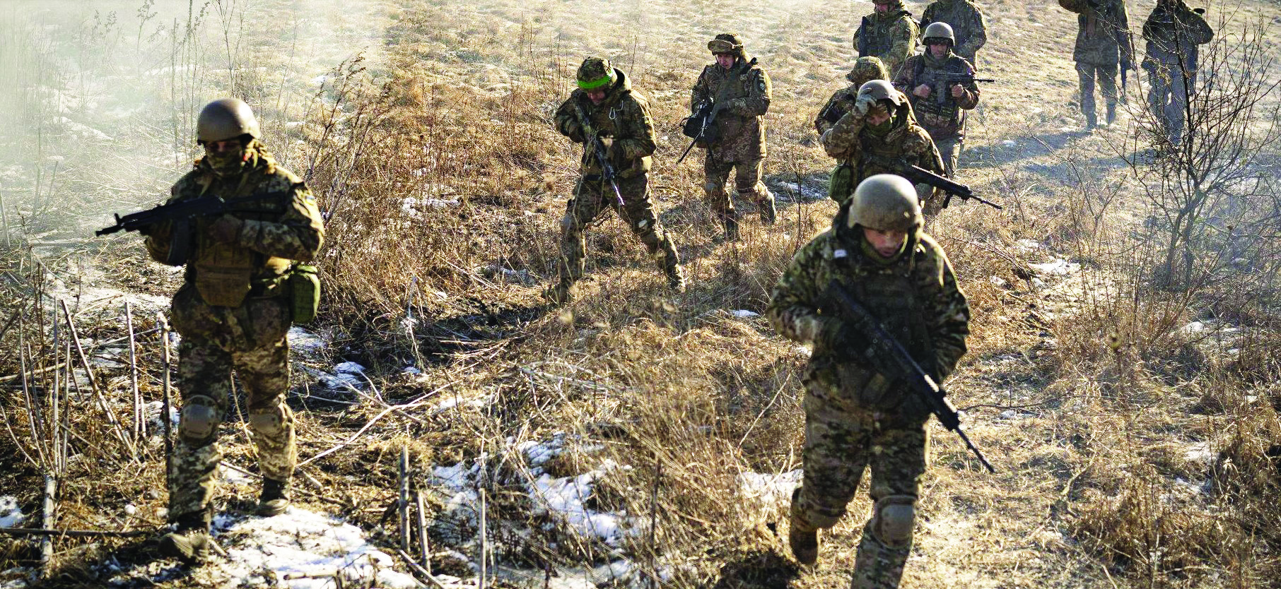 Russian airstrikes kill 2 and injure 3 in southern Ukraine Russian airstrikes kill 2 and injure 3 in southern Ukraine