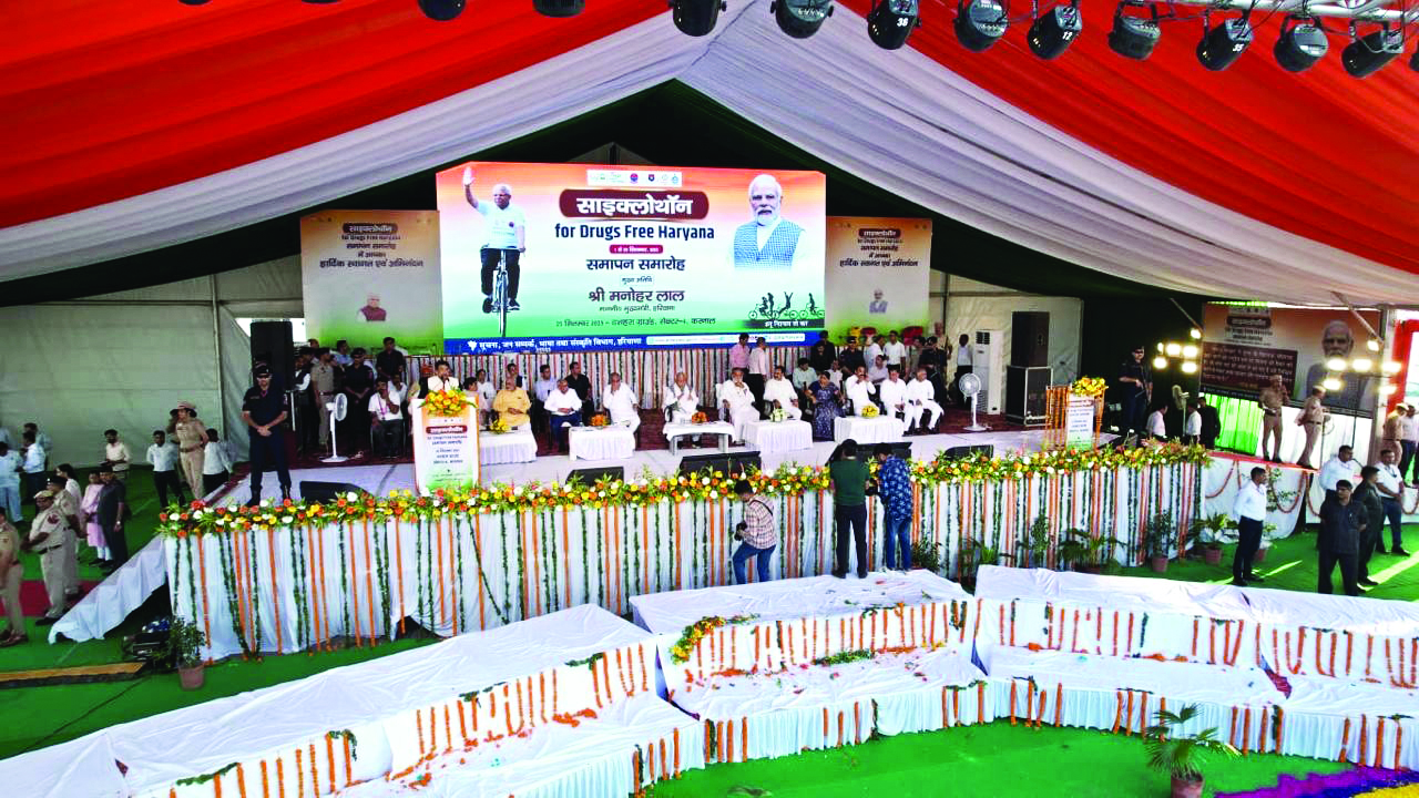 Haryana CM bans serving hookah in commercial establishments Haryana CM bans serving hookah in commercial establishments