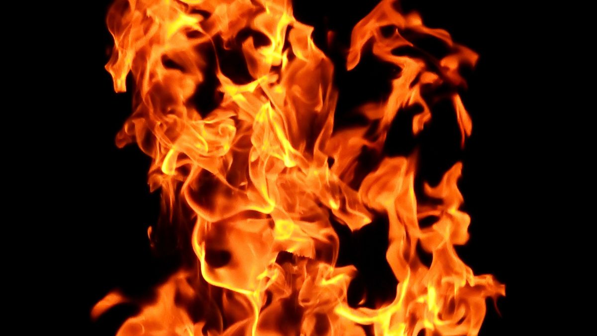 Fire at Mukherjee Nagar PG, several trapped Fire at Mukherjee Nagar PG, several trapped
