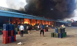 Fire at Delhis Azadpur Mandi