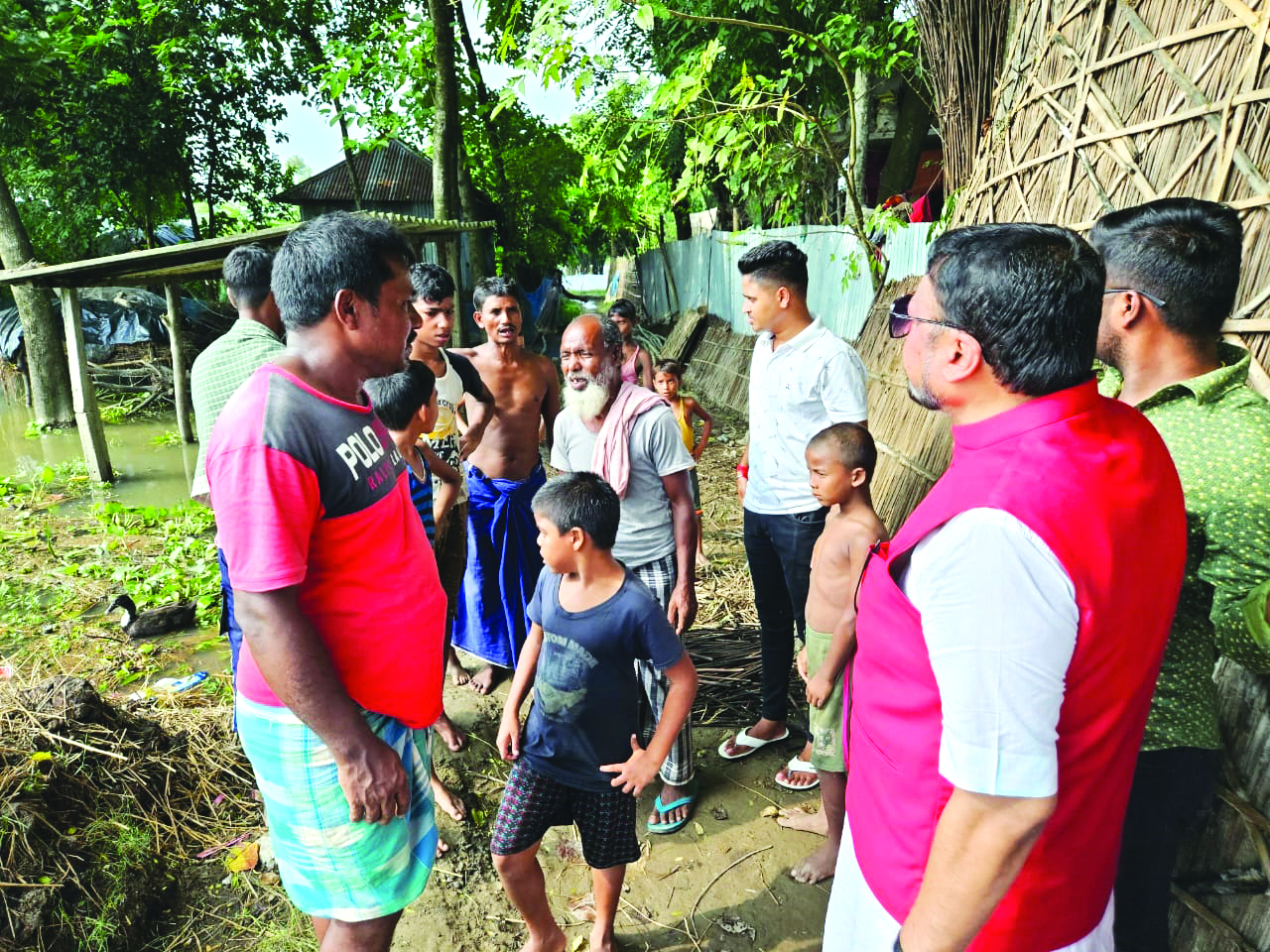 Raiganj MLA meets homeless victims   on banks of Kulik, Nagar rivers