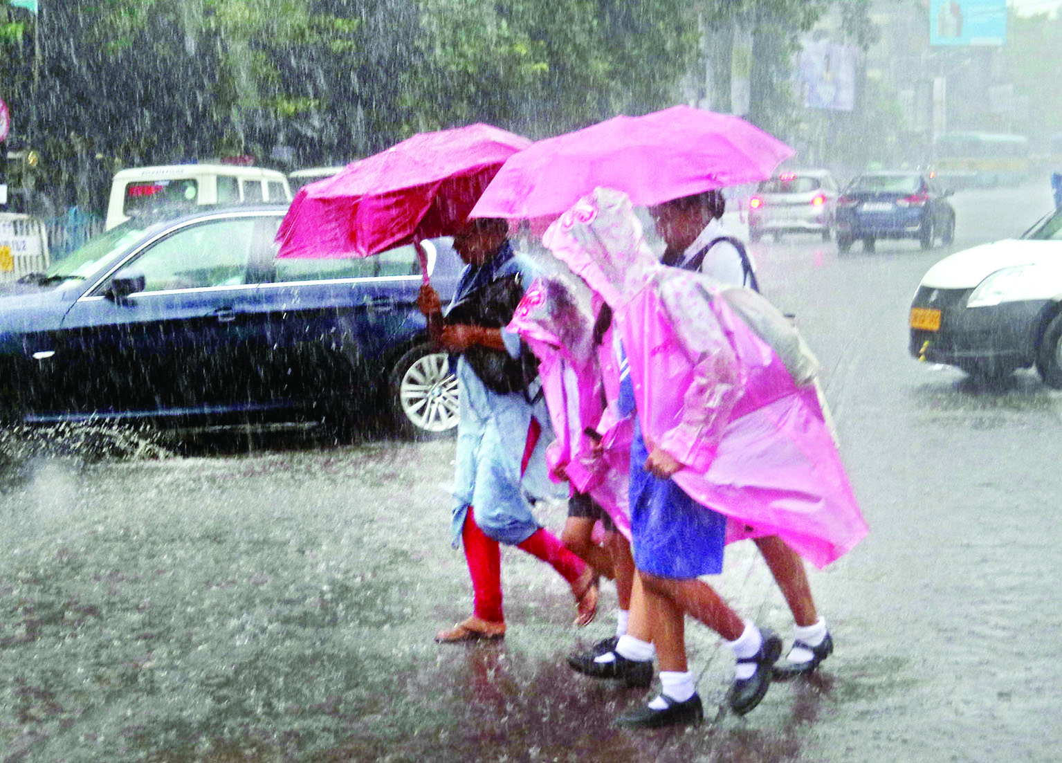 KMC on alert for next 2 days, Mayor to monitor control room