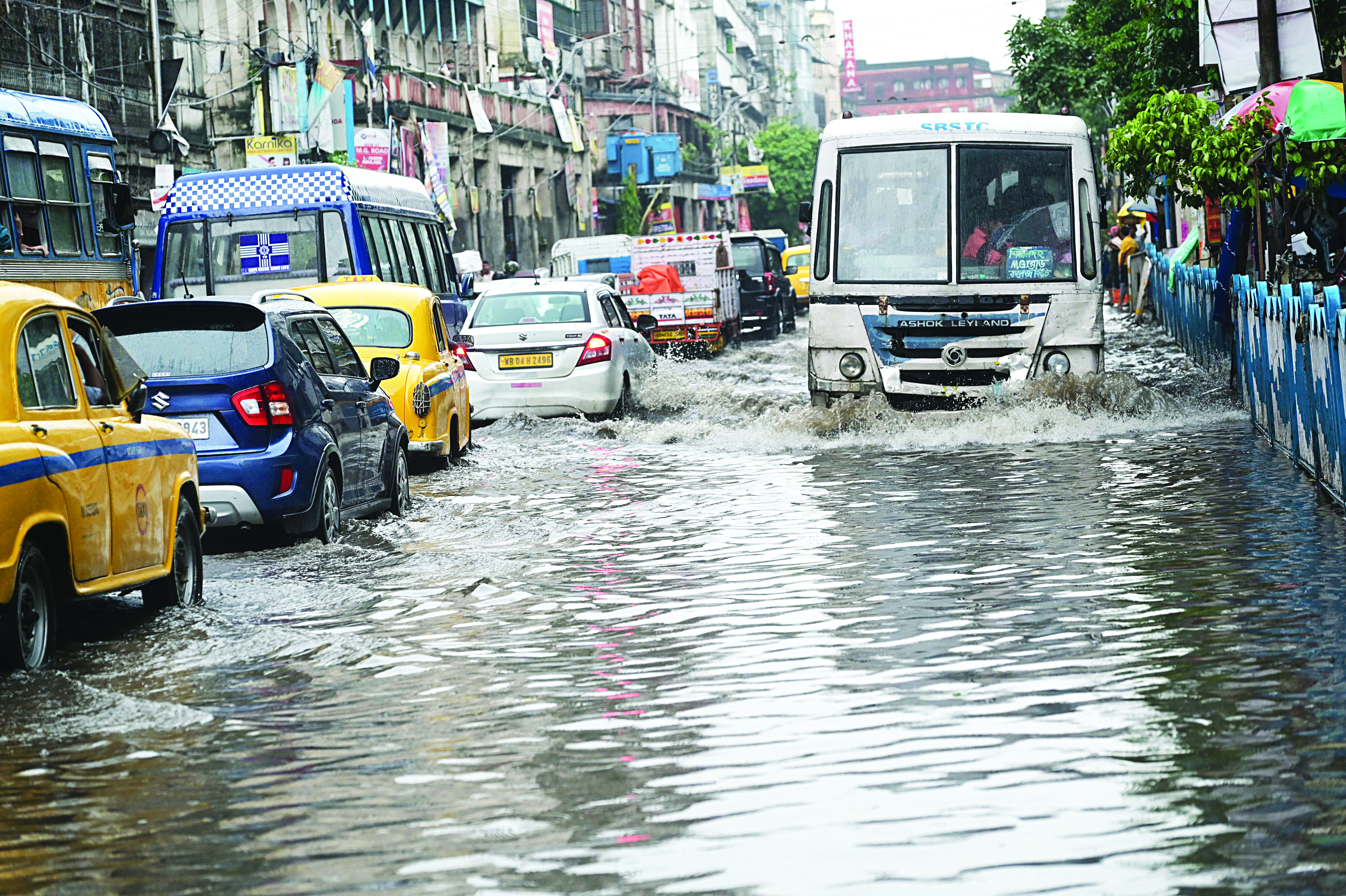 Traffic moves at snail’s pace due to waterlogging after night-long rain
