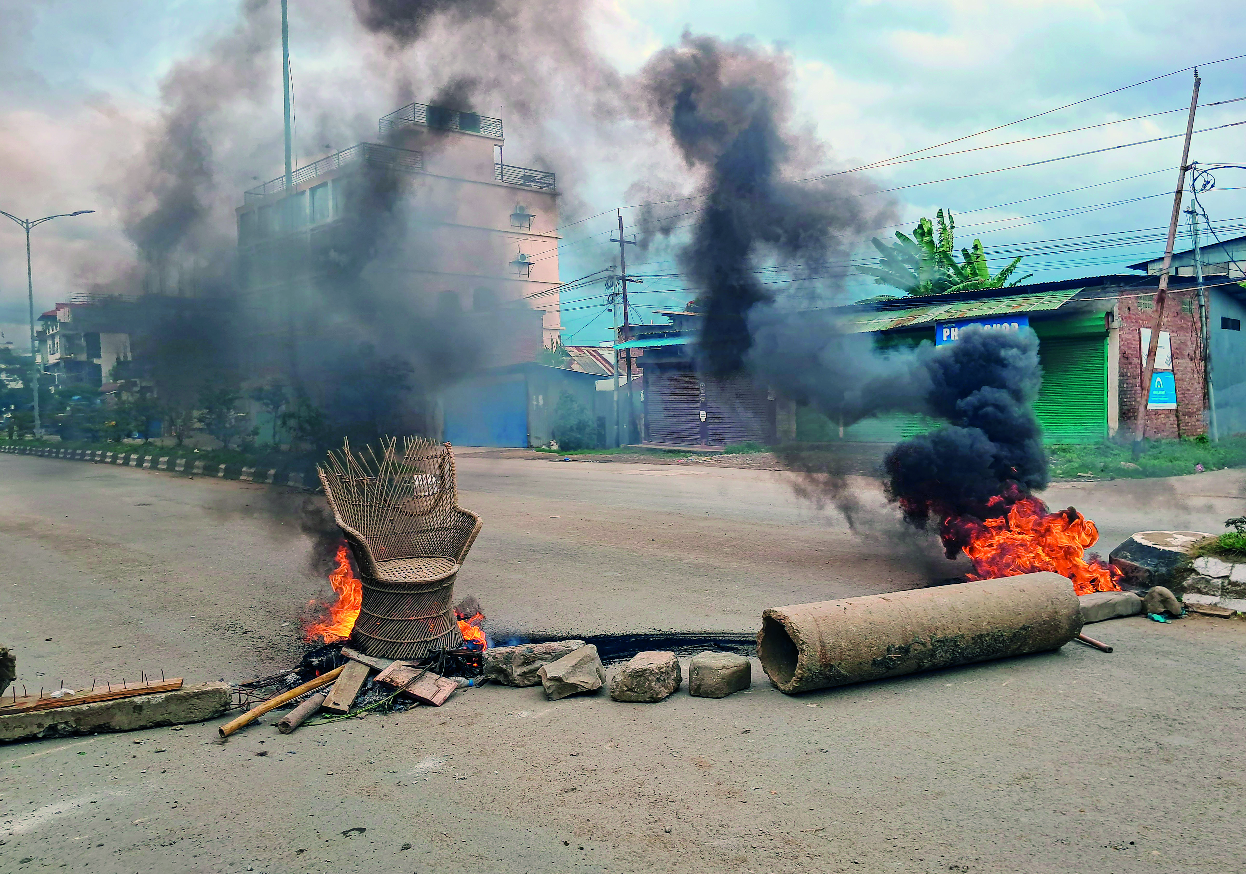 Fresh violence in Manipur’s Imphal West, 2 houses torched