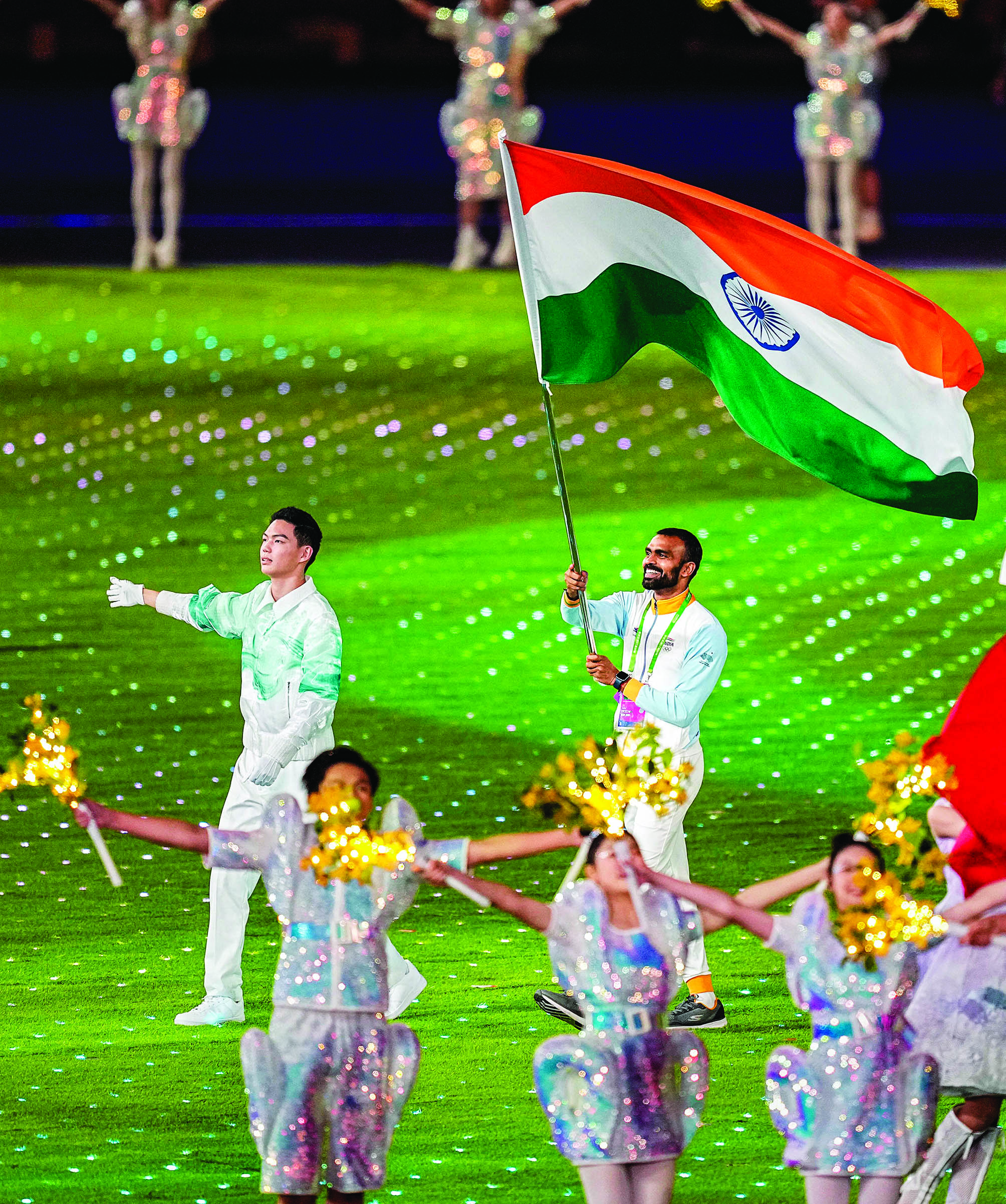 Curtains down on Hangzhou Asian Games; torch, flag and OCA flag handed over to Japan