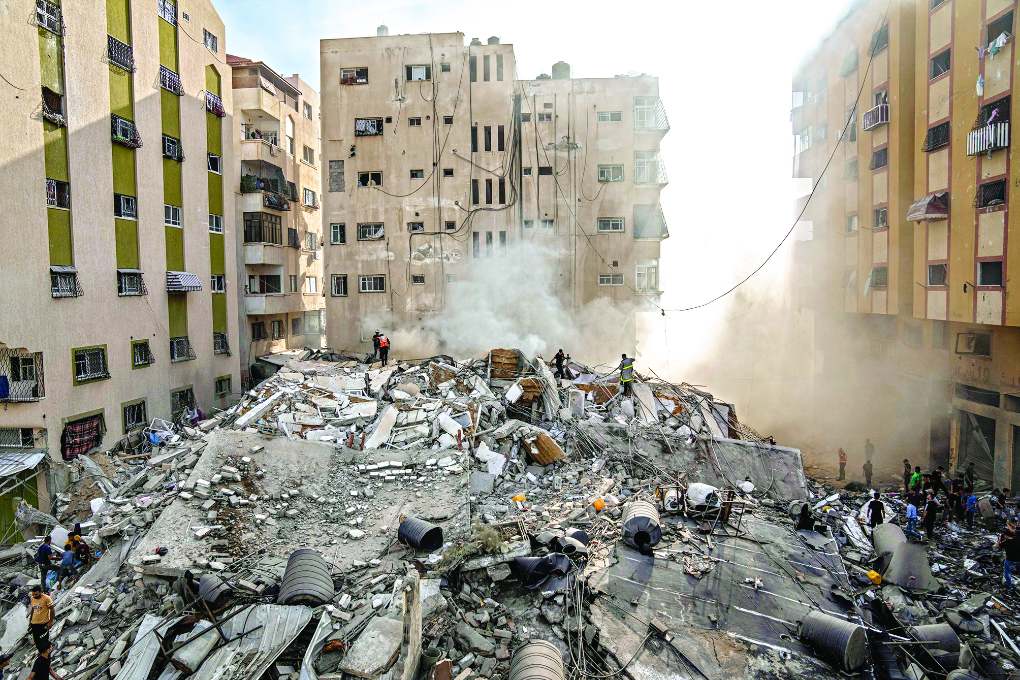 Israel-Hamas war continues as death toll nears 1,000; fears of broader conflict rise Israel-Hamas war continues as death toll nears 1,000; fears of broader conflict rise