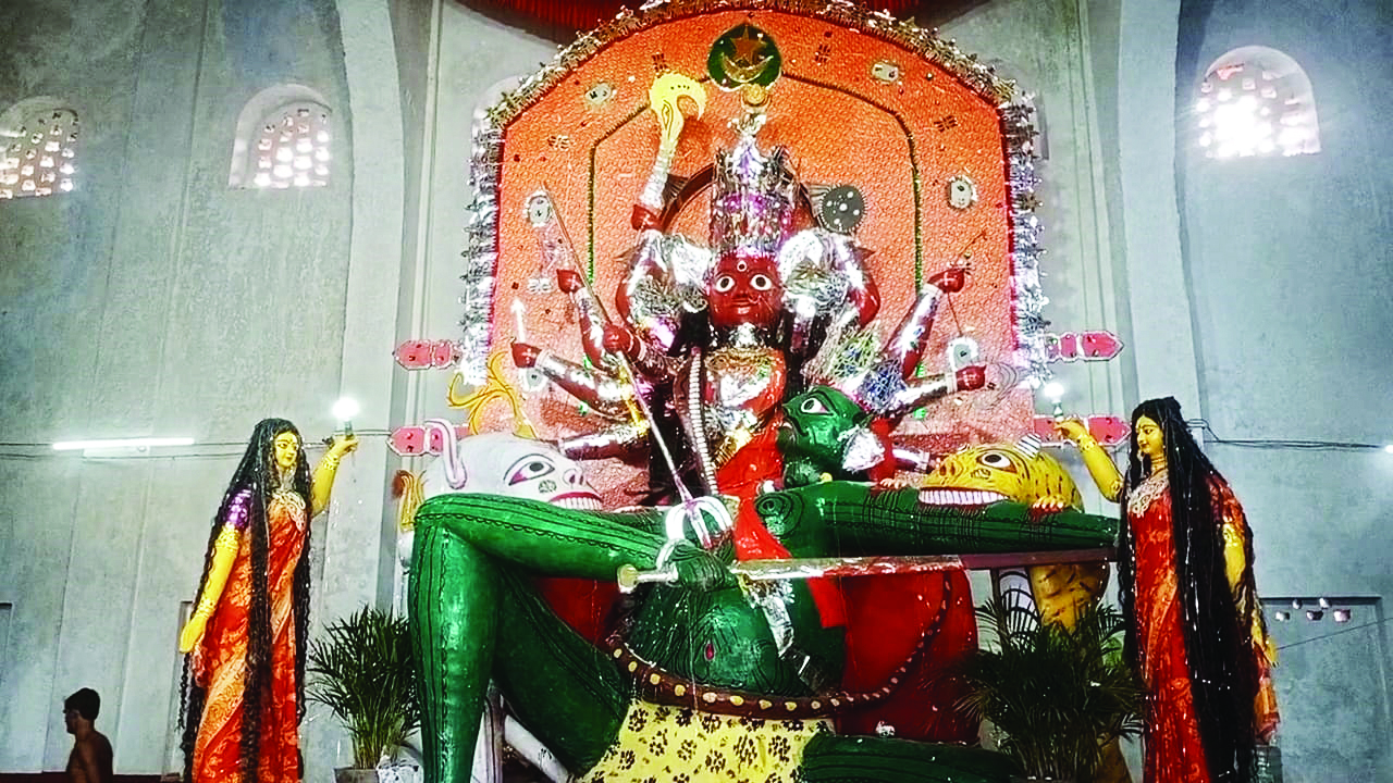 Cooch Behar’s ‘Borodevi Puja’ keeping 500 yrs of tradition alive Cooch Behar’s ‘Borodevi Puja’ keeping 500 yrs of tradition alive