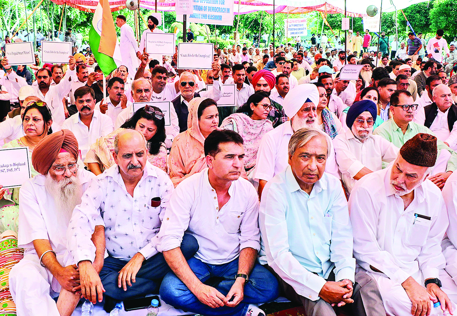 Oppn stages protest in Jammu for restoration of democratic rights Oppn stages protest in Jammu for restoration of democratic rights