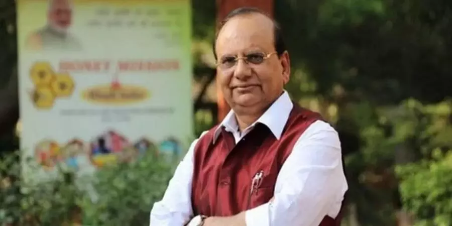 Delhi L-G approves prosecution of Arundhati Roy, Kashmiri professor