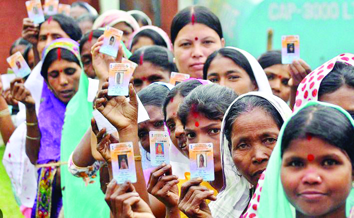 EC cracks whip, orders transfer of senior officers in 5 poll-going states