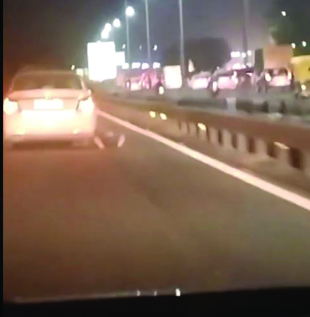 Taxi driver dragged for 300 metres by men who stole his vehicle, dies