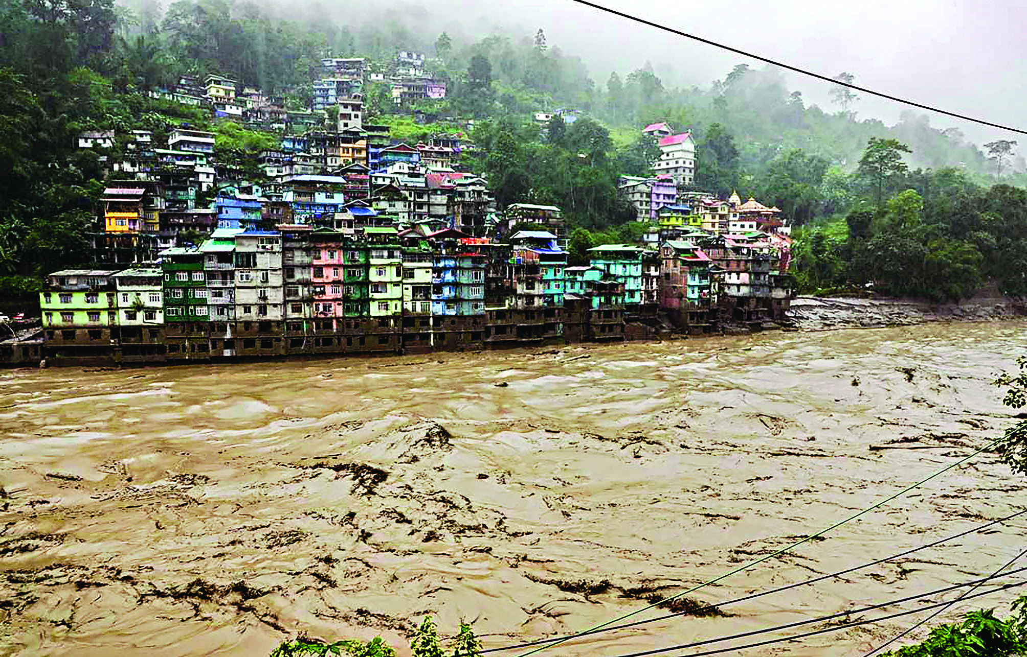 Sikkim floods: Work on to restore connectivity, evacuation of tourists to continue Sikkim floods: Work on to restore connectivity, evacuation of tourists to continue