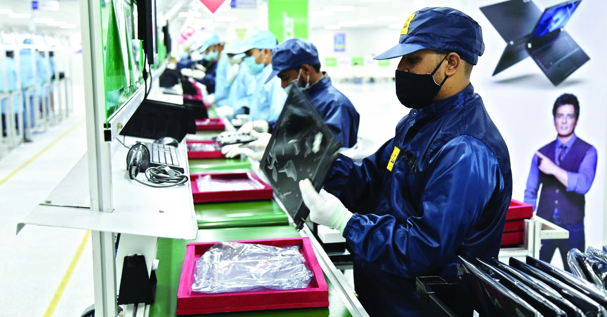 No restriction on laptop imports, we are   only monitoring, says Commerce Secretary