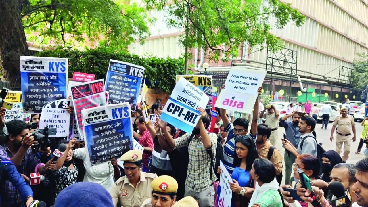 100 detained at Jantar Mantar during protest in support of Palestine