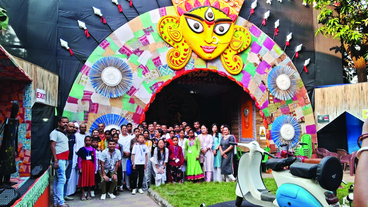 As many as 32 children from economically-backward strata go on trip to Siliguri, Jalpaiguri