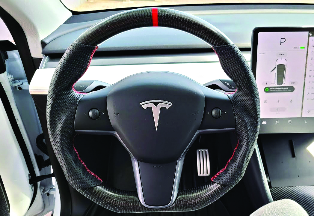 Tesla’s net income slumped 44% in third quarter as lower prices ate into the automaker’s profits Tesla’s net income slumped 44% in third quarter as lower prices ate into the automaker’s profits