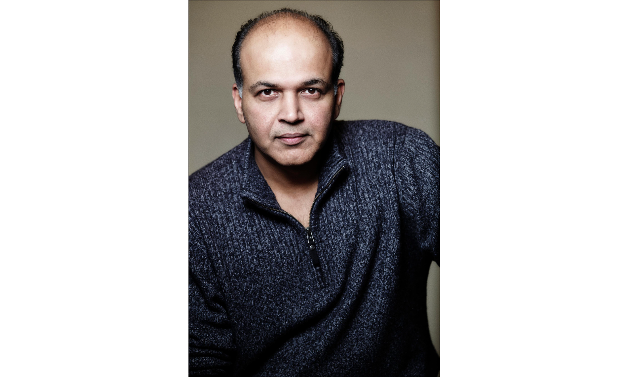 Ashutosh Gowariker reacts to Swades references in Jawan and Brahmastra Ashutosh Gowariker reacts to Swades references in Jawan and Brahmastra