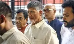 Supreme Court asks Andhra Pradesh Police not to arrest Chandrababu Naidu till verdict in plea related to Skill Development scam Supreme Court asks Andhra Pradesh Police not to arrest Chandrababu Naidu till verdict in plea related to Skill Development scam