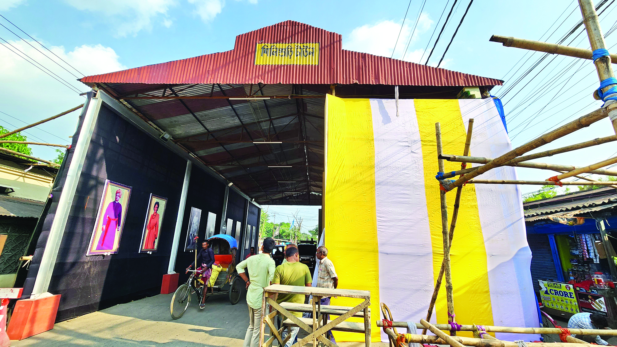 Giving an ode: Siliguri Club portrays Town Station, DHR in its Puja pandal