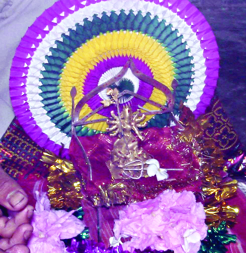 Gold Durga idol worshipped at Khayerkhal Gold Durga idol worshipped at Khayerkhal