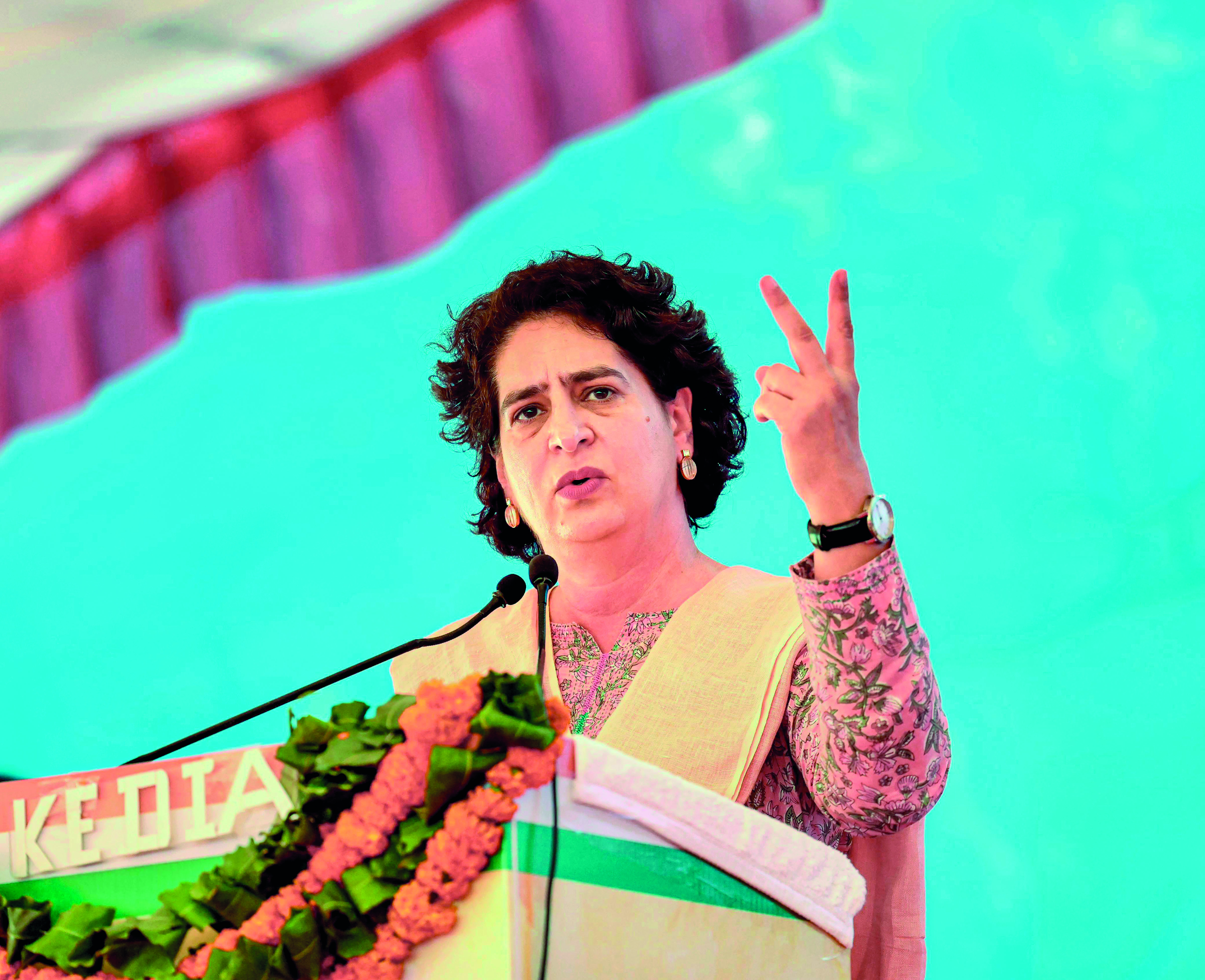 Cong promises annual allowance of Rs 10K for women heads of families