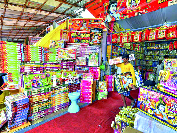 Malda: Firecracker market to be held in English Bazar from Nov 1 Malda: Firecracker market to be held in English Bazar from Nov 1
