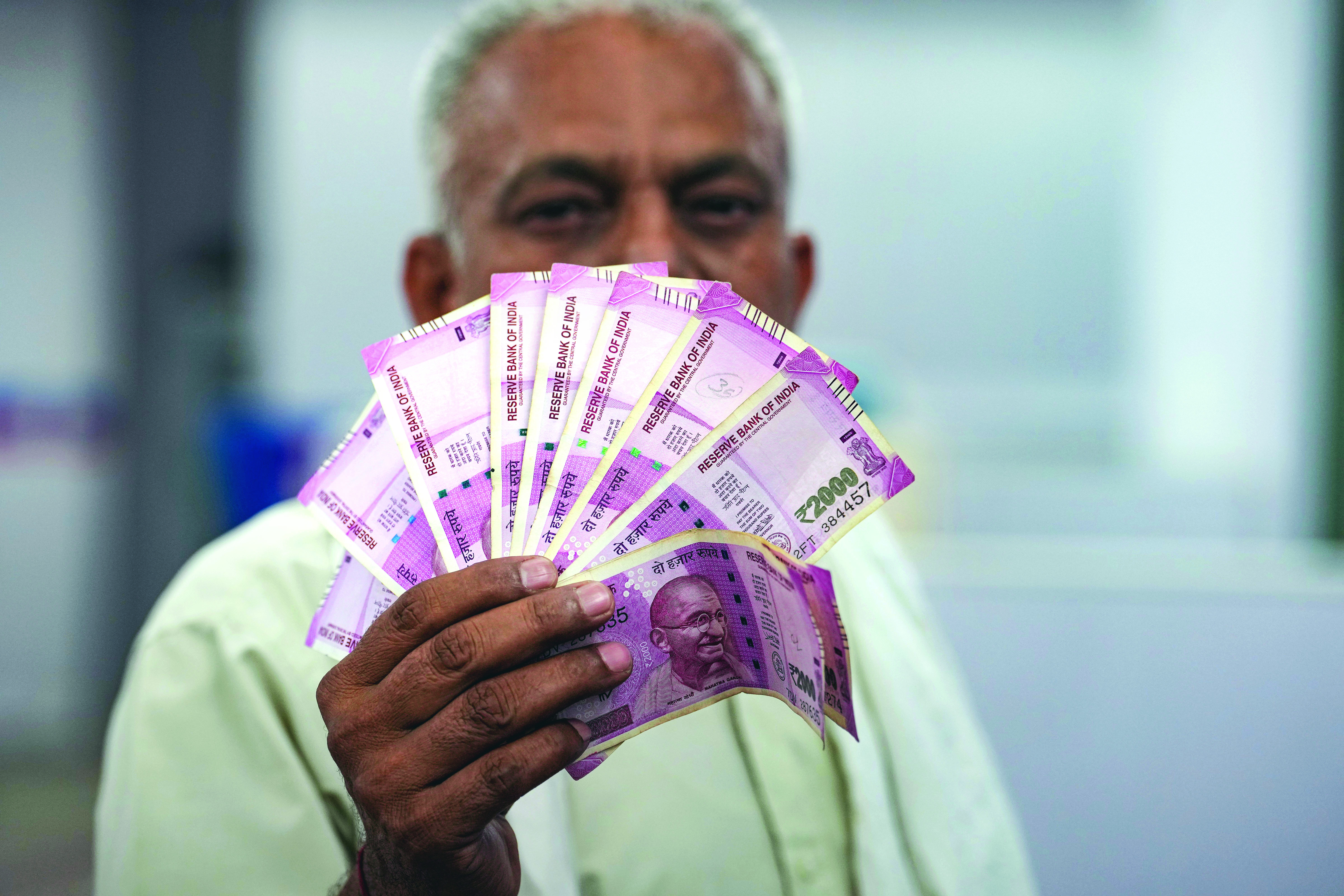 Over 97% of `2,000 notes returned: RBI