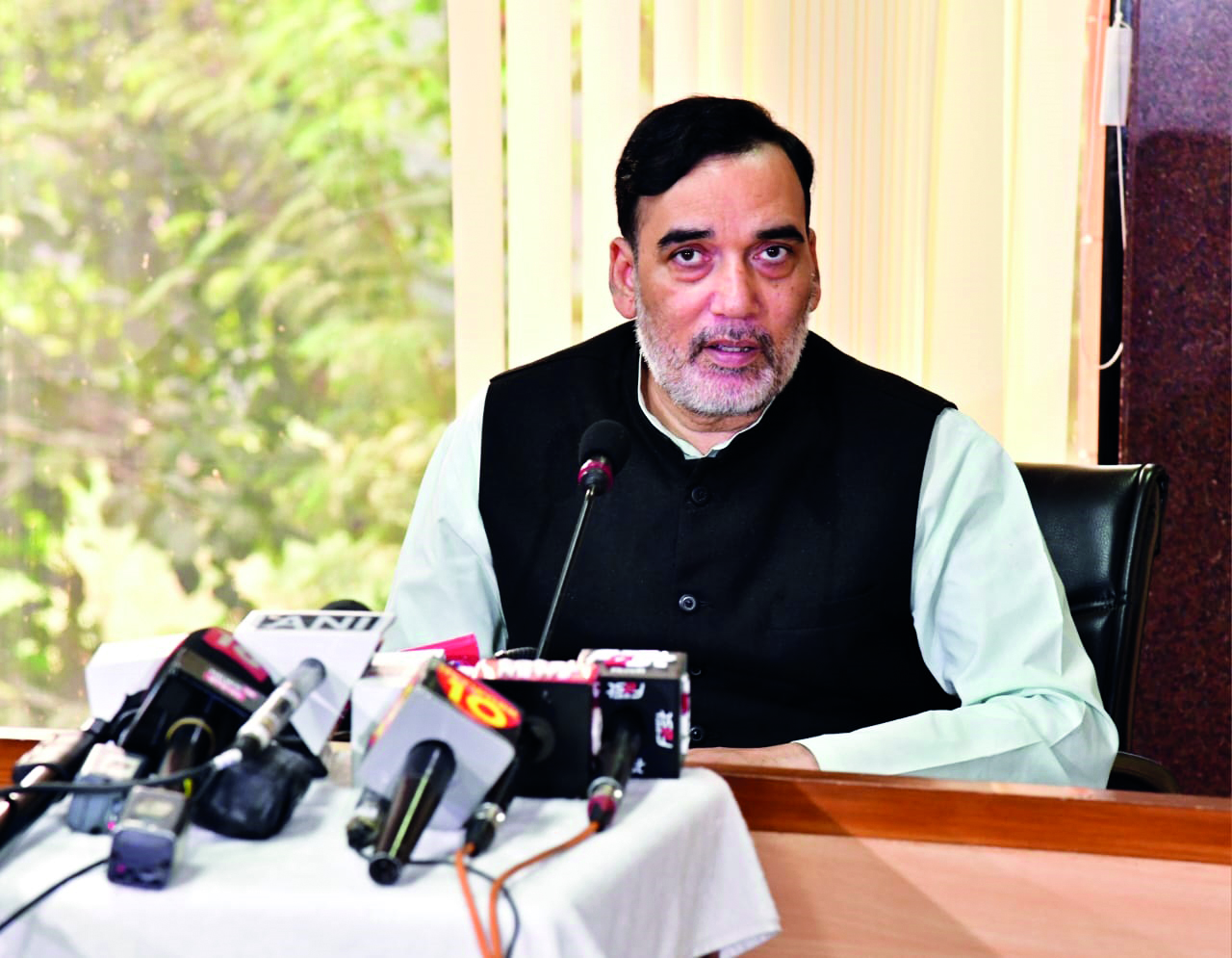 Gopal Rai holds comprehensive review meeting with depts as pollution rises