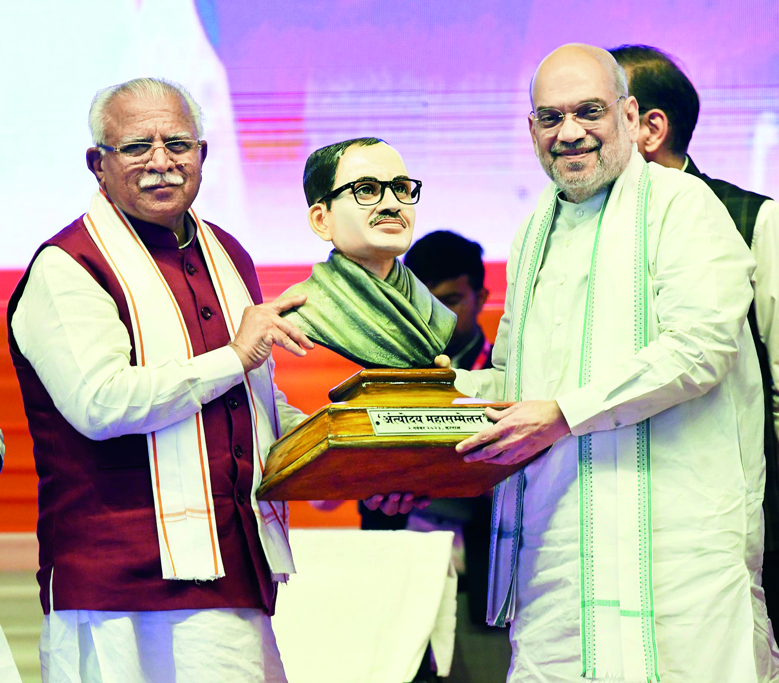 Amit Shah praises Haryana CM for public service and welfare initiatives Amit Shah praises Haryana CM for public service and welfare initiatives