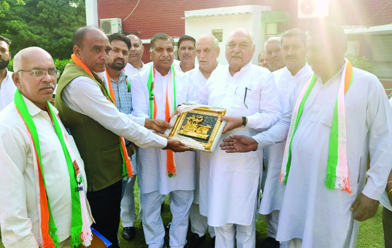 Haryana: Brahmin leaders announce support for Hooda Haryana: Brahmin leaders announce support for Hooda