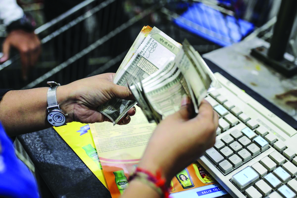 FPI sell-off continues, Rs 3,400 crore pulled out in just three trading sessions in Nov