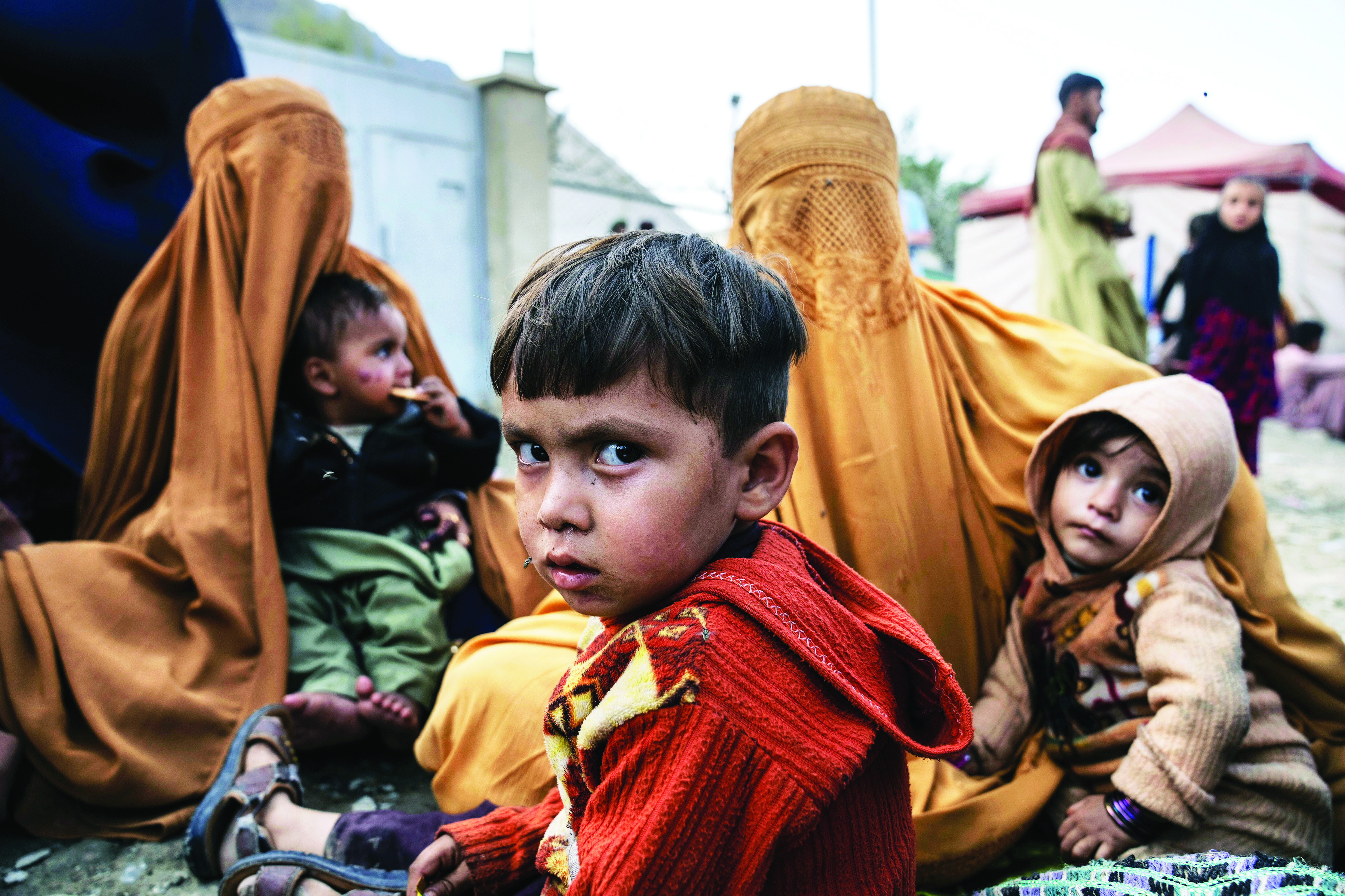 Afghans fleeing Pak lack water, food, shelter once they cross the border, say aid agencies Afghans fleeing Pak lack water, food, shelter once they cross the border, say aid agencies