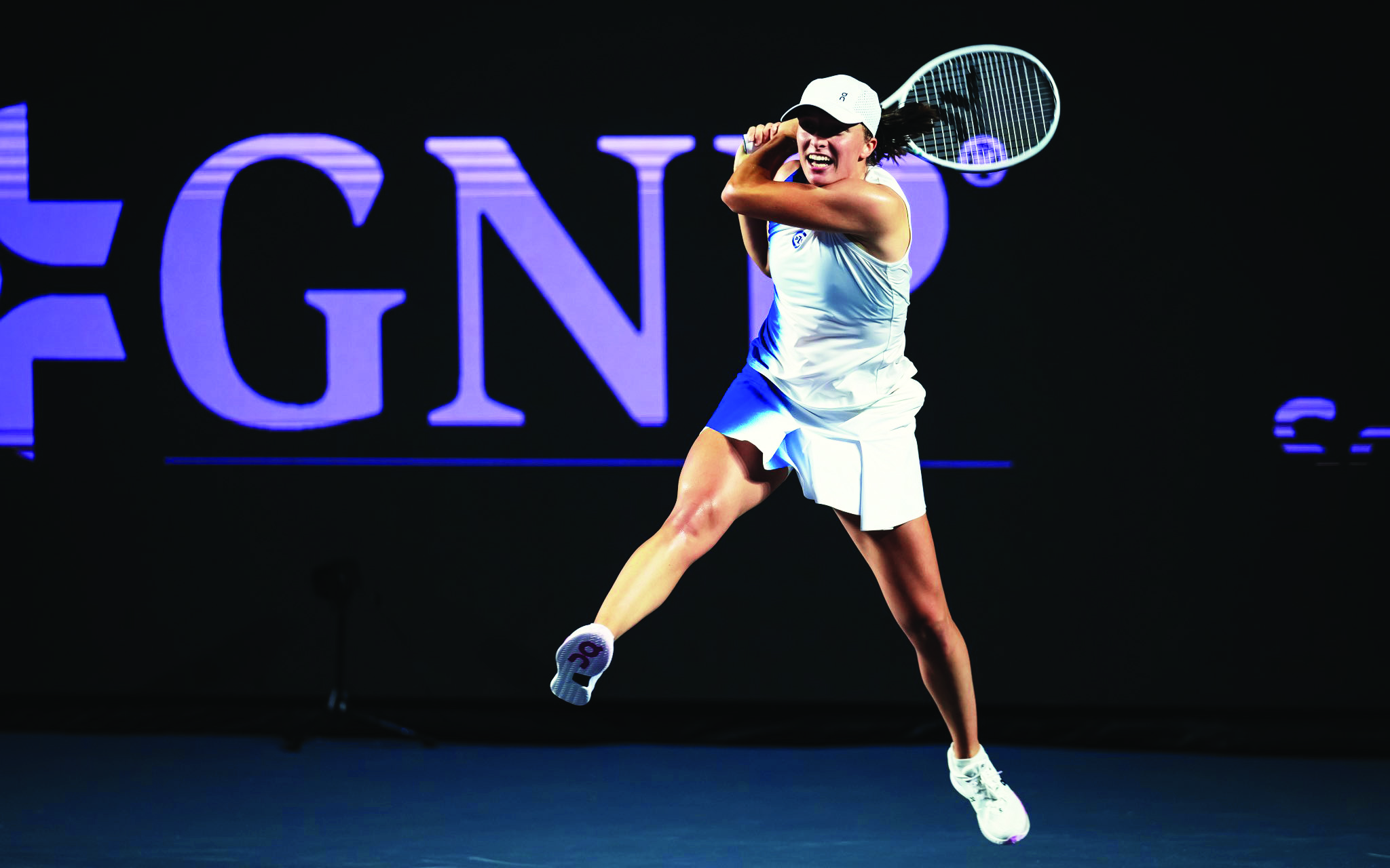 Iga to finish year at number 1 after beating Jessica to win WTA finals