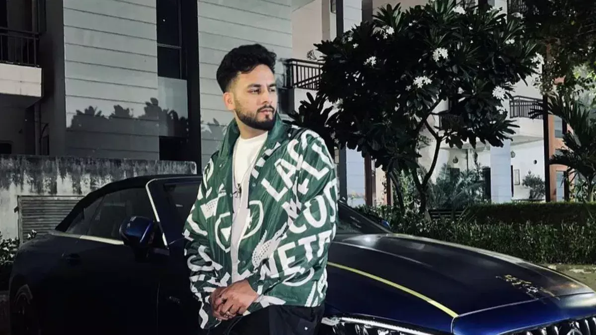 Noida Police quizzes Elvish Yadav in snake venom case Noida Police quizzes Elvish Yadav in snake venom case