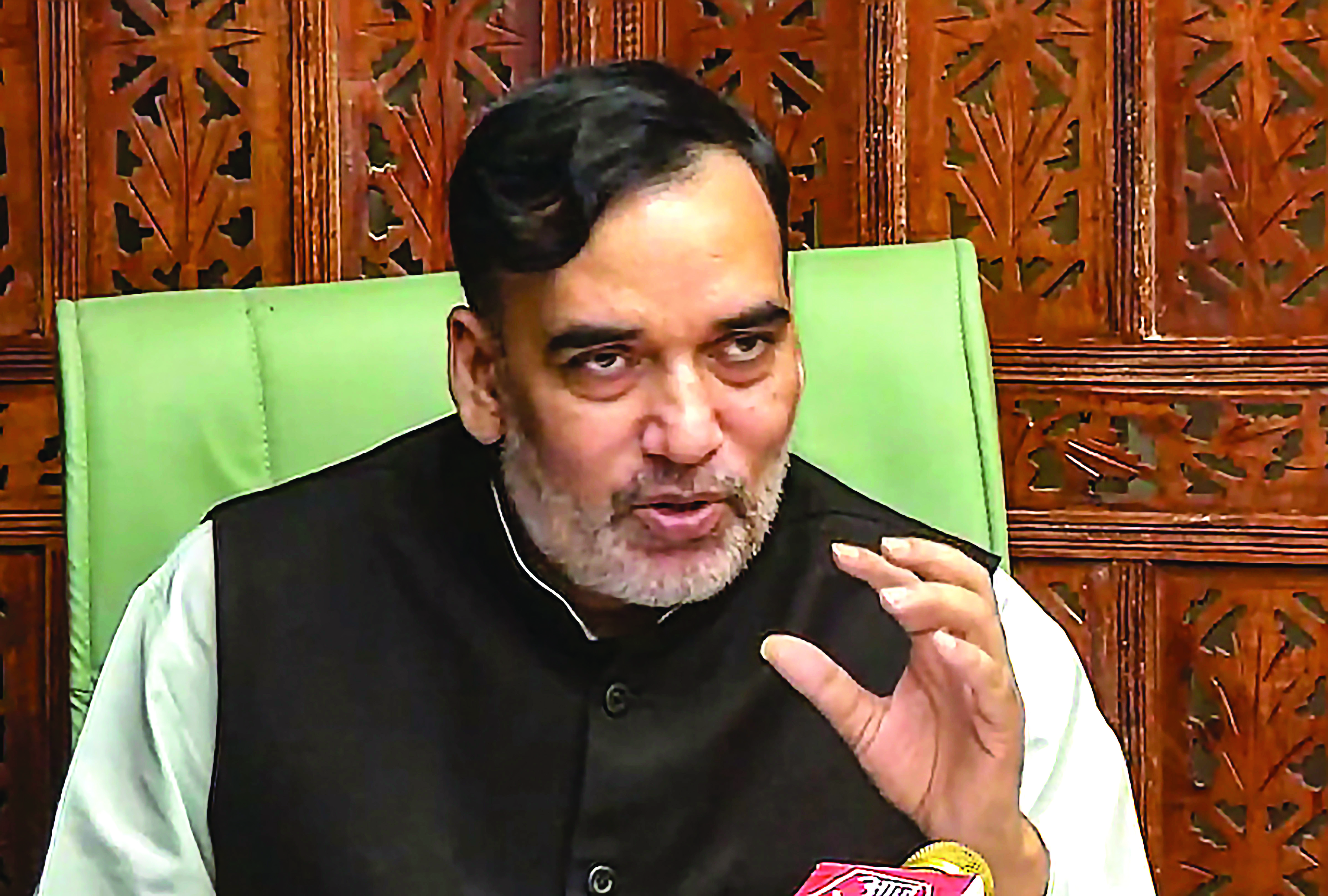 AQI dips to severe: Govt bans entry of app-based taxis