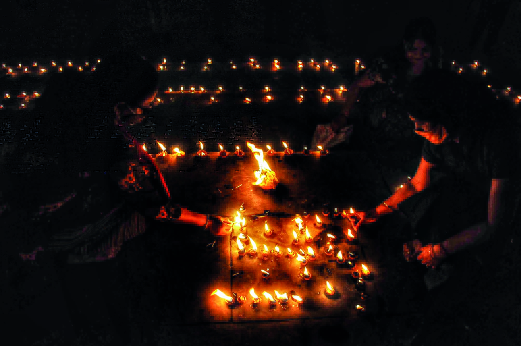 Over 10K earthen lamps to be lit up at Baje Kadamtala Ghat